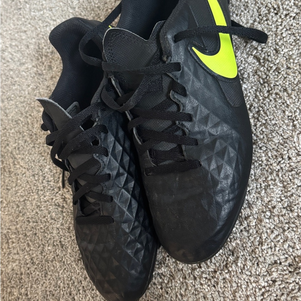 Nike Black and Yellow Athletic Shoes with Sleek Design